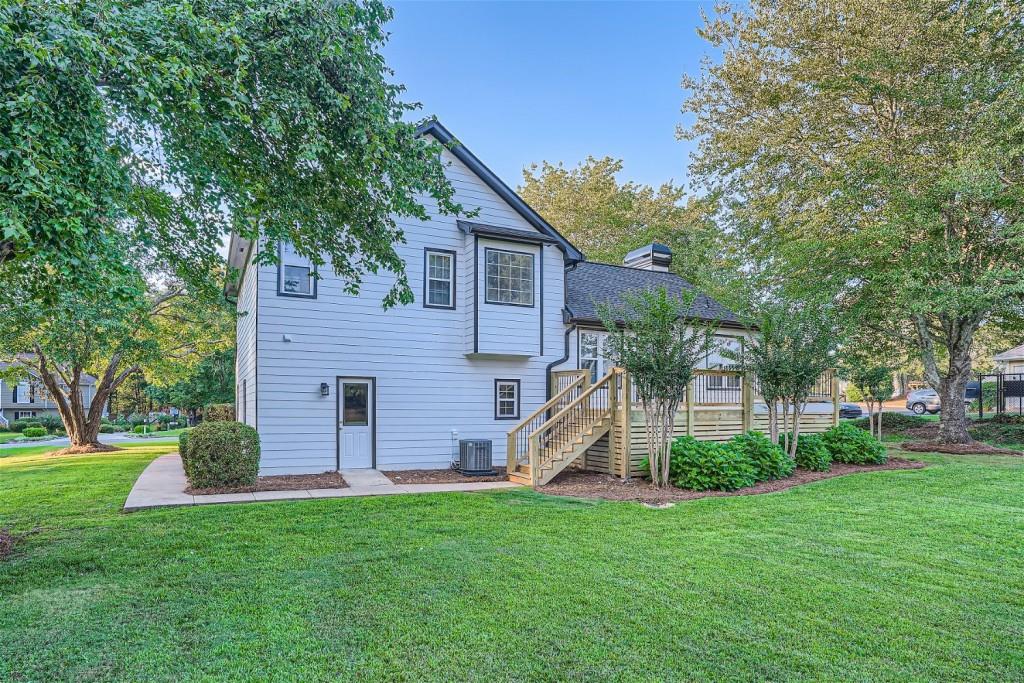 6075 Carriage Court