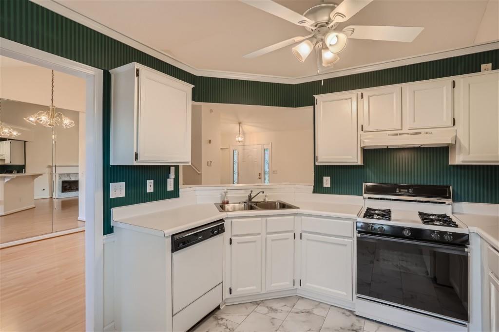 6075 Carriage Court