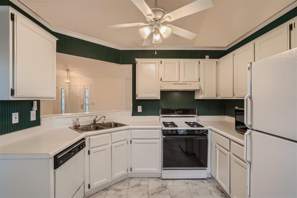 6075 Carriage Court