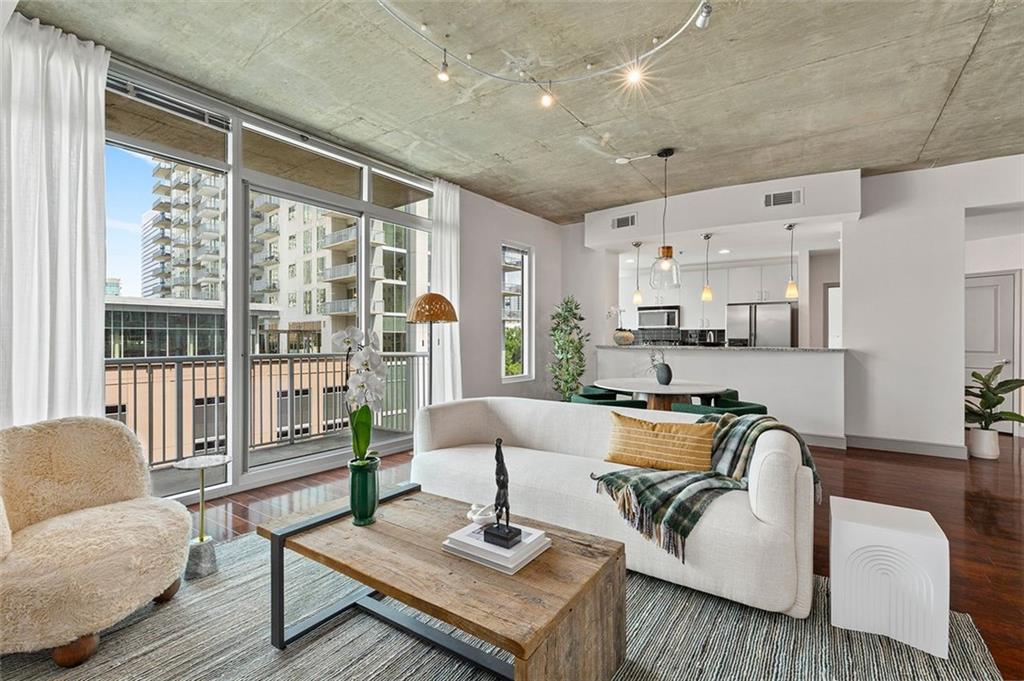 950 W Peachtree Street Unit #1009