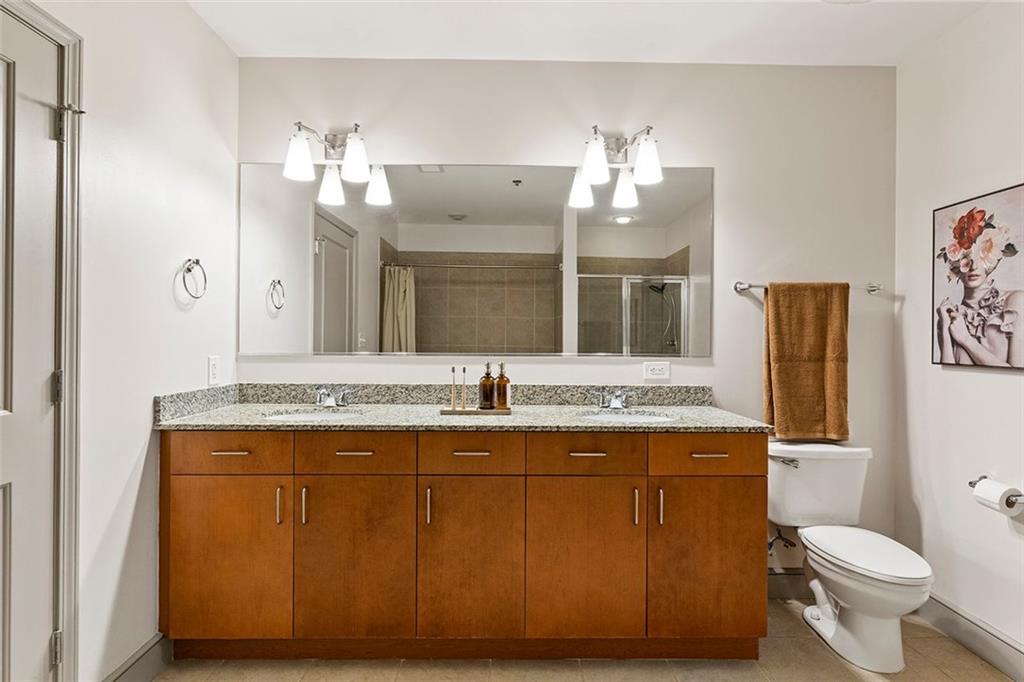 950 W Peachtree Street Unit #1009