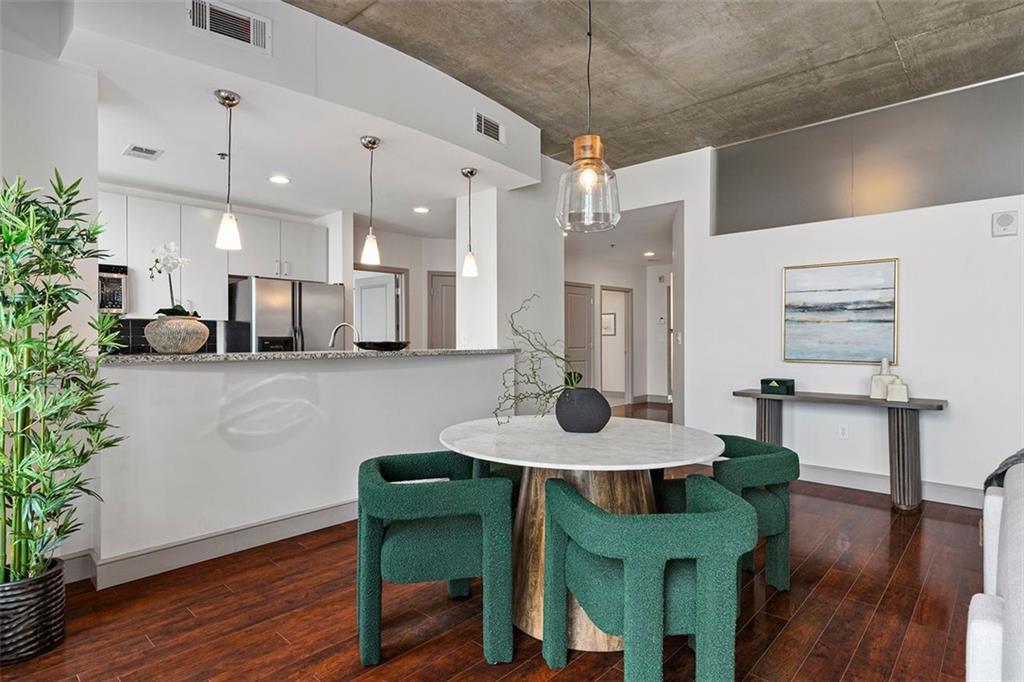 950 W Peachtree Street Unit #1009