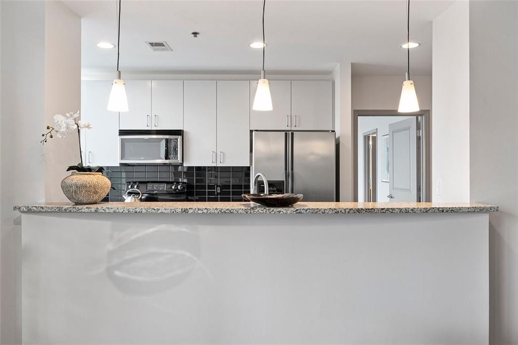 950 W Peachtree Street Unit #1009