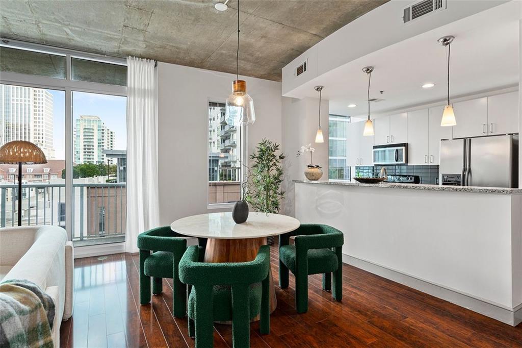950 W Peachtree Street Unit #1009