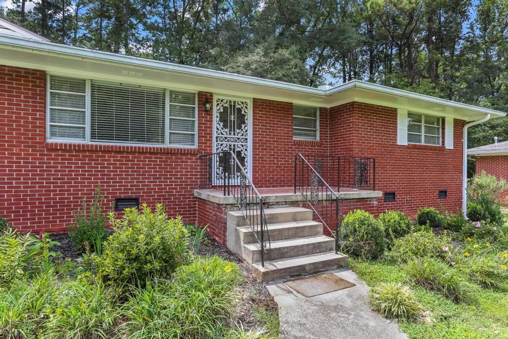 2245 Plantation Drive