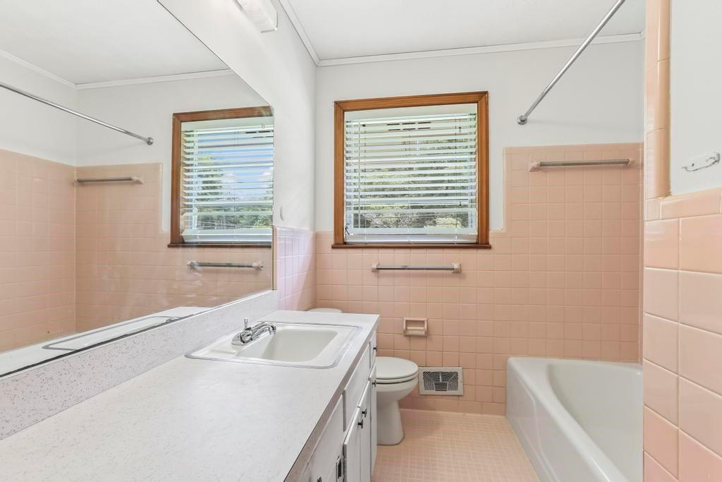 2245 Plantation Drive