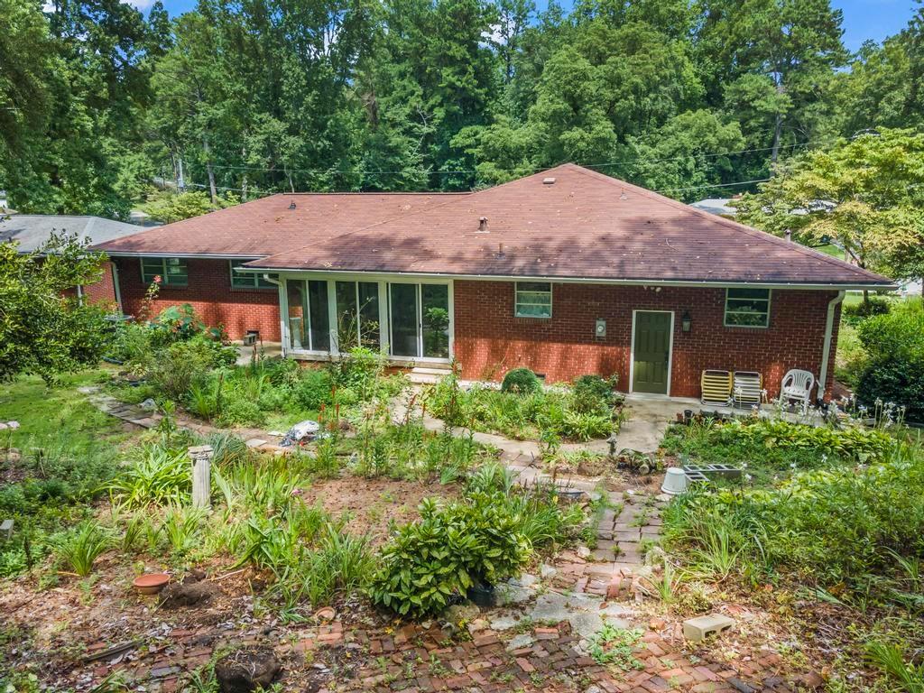 2245 Plantation Drive