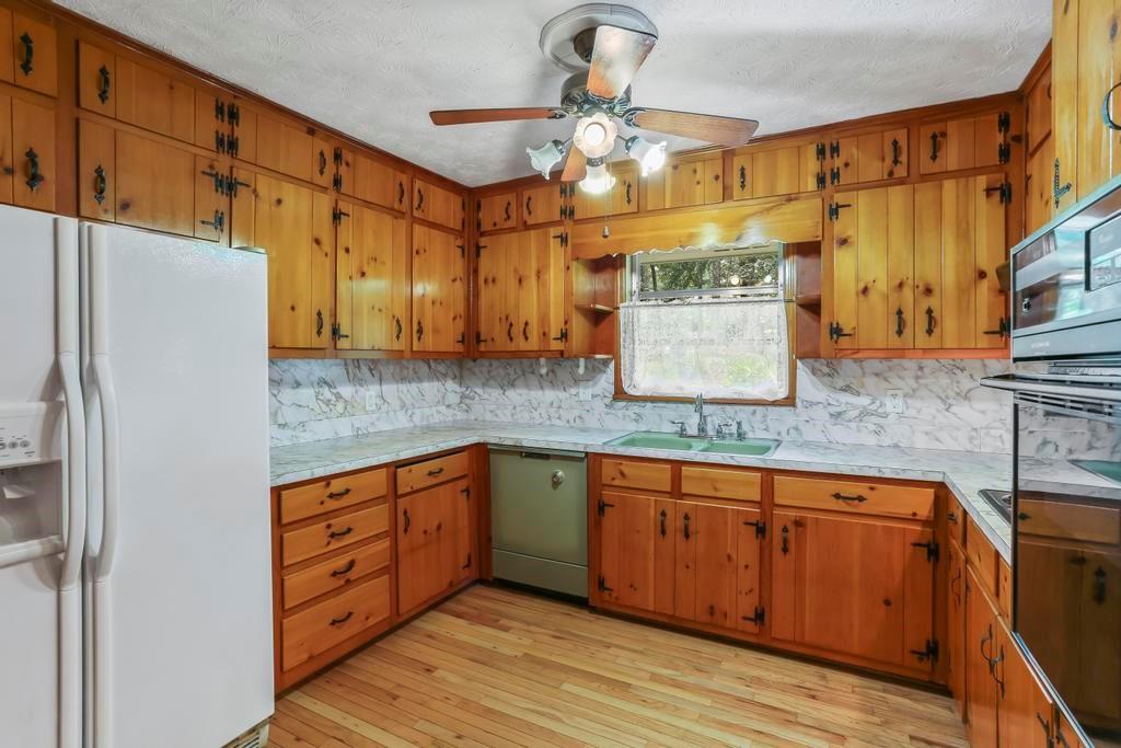 2245 Plantation Drive