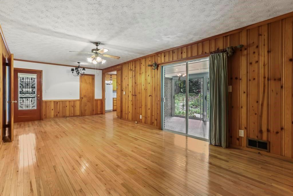 2245 Plantation Drive