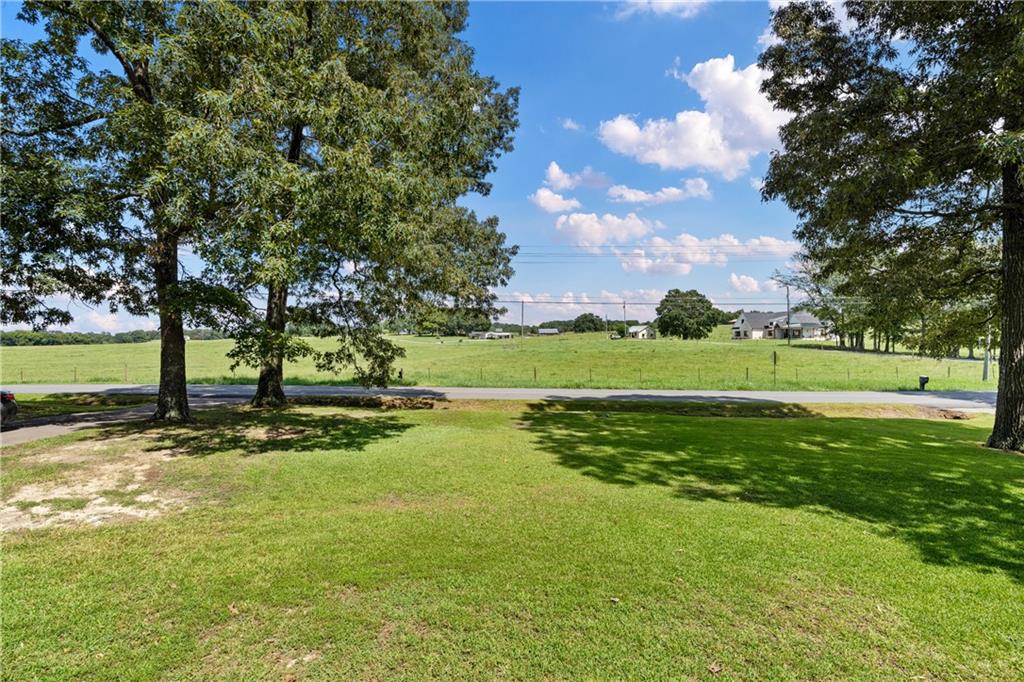 126 Hunts Gin Road NE