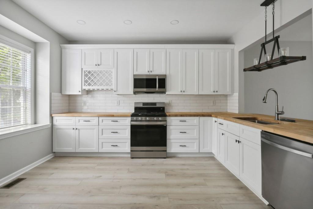 3386 Lathenview Court