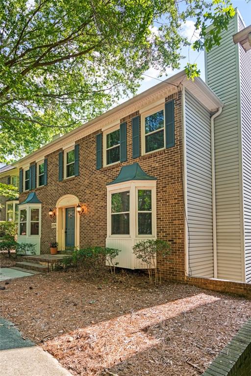 2276 Defoors Ferry Road NW
