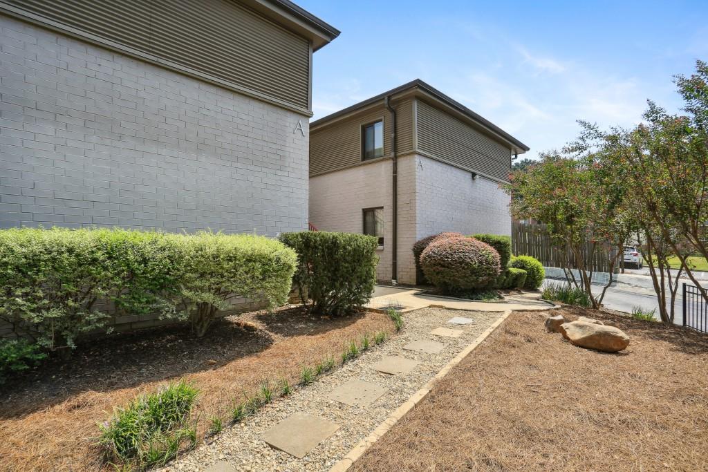 1355 Euclid Avenue NE Unit A12