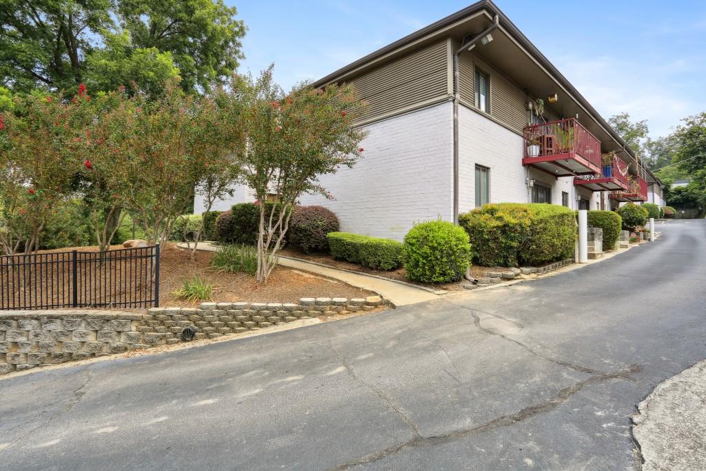 1355 Euclid Avenue NE Unit A12
