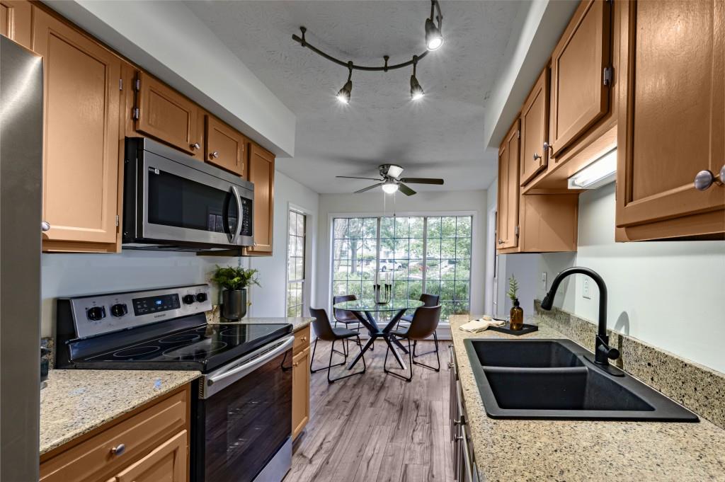 1614 Glenleaf Drive