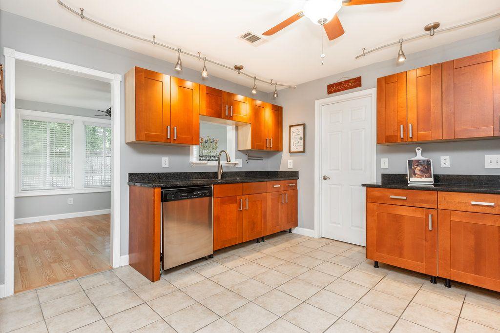 265 PARKMONT Court
