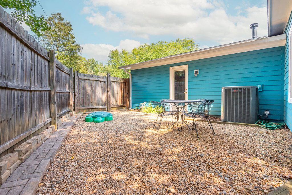 265 PARKMONT Court