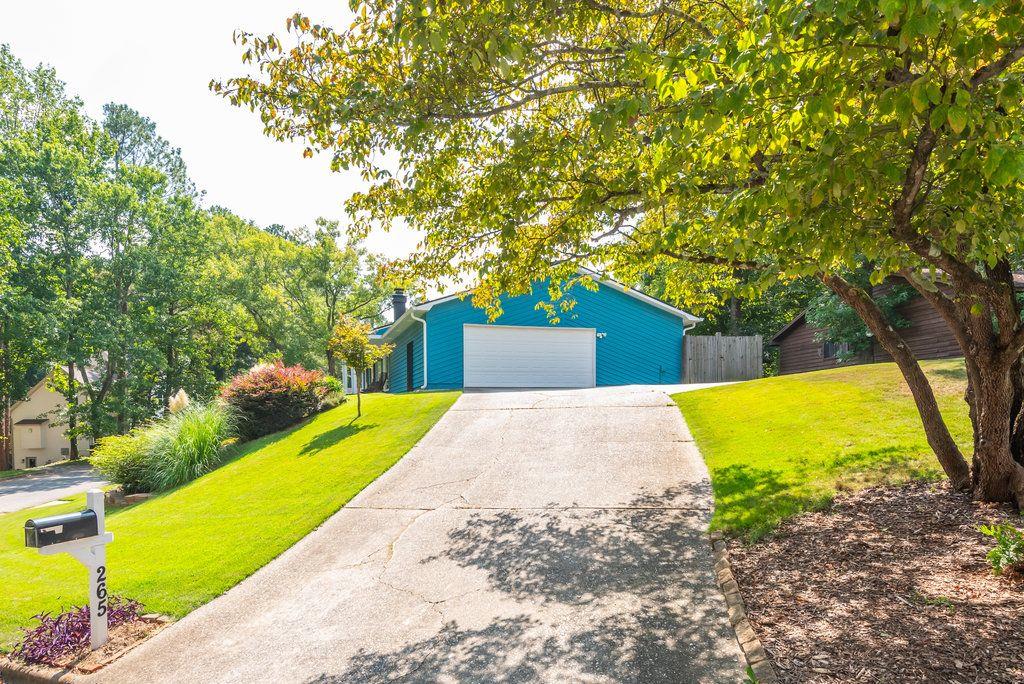 265 PARKMONT Court