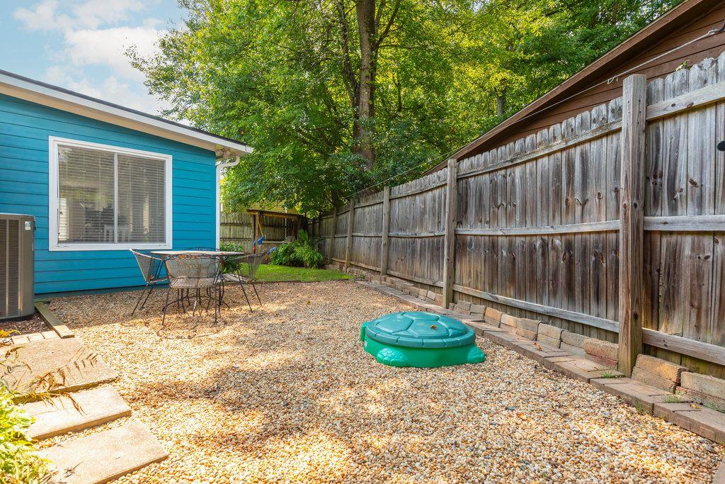 265 PARKMONT Court