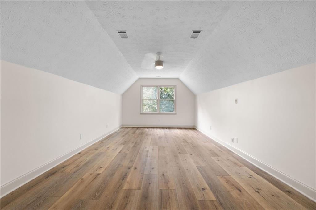 995 Airline Road