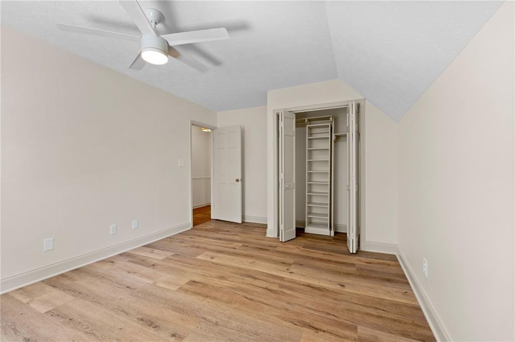 995 Airline Road