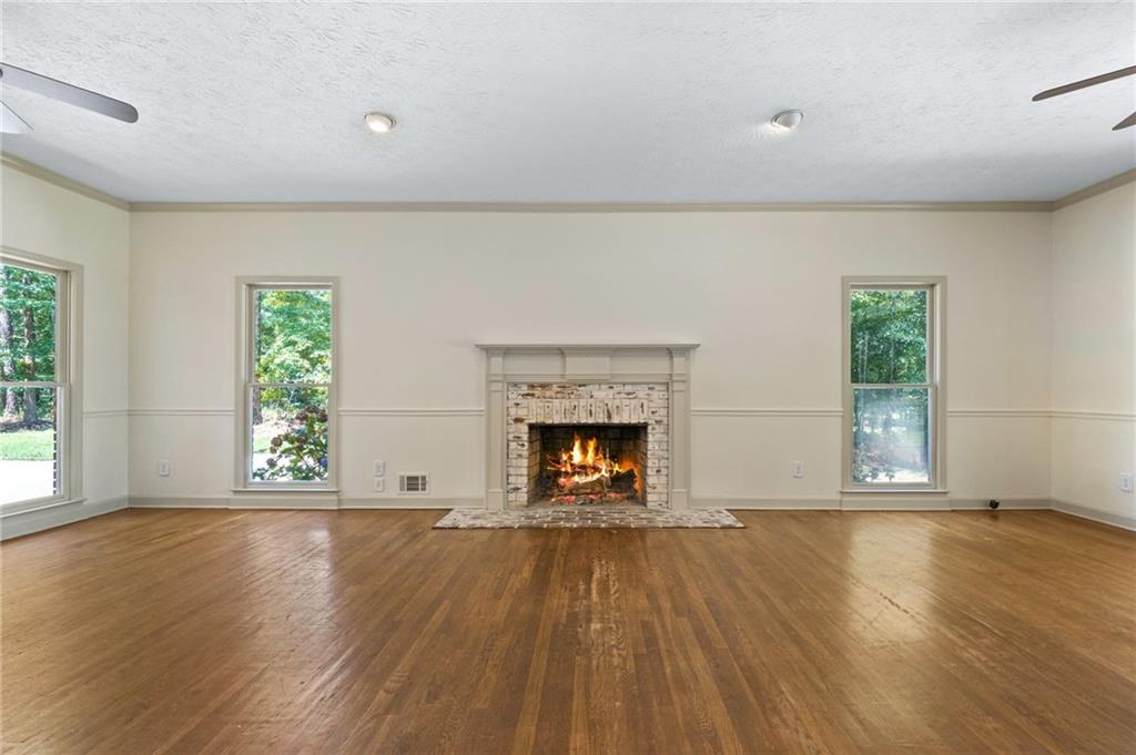 995 Airline Road