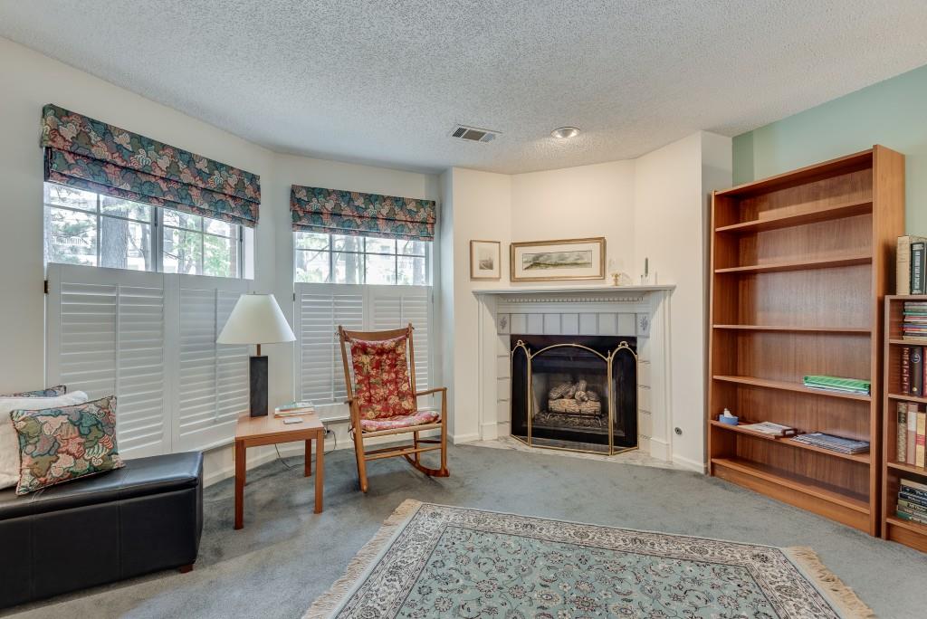 1992 N Williamsburg Drive