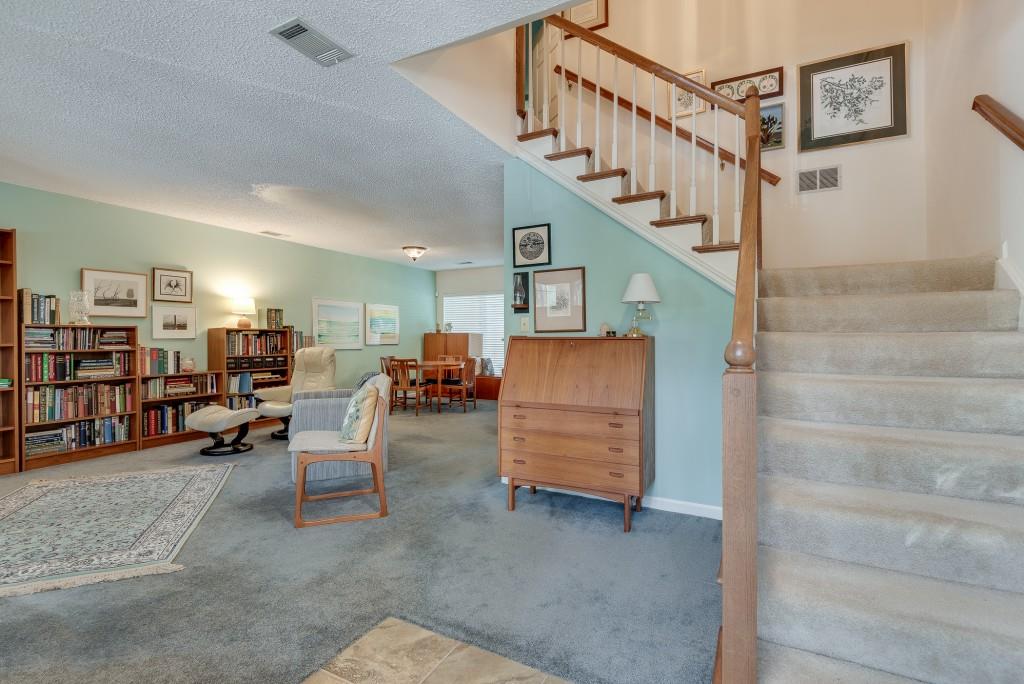 1992 N Williamsburg Drive