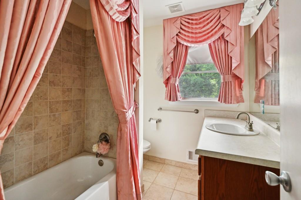 1598 Melanie Court