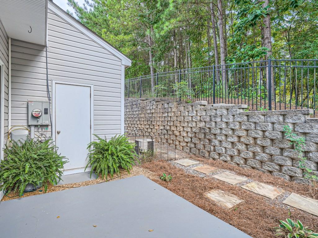 922 Prestwyck Court