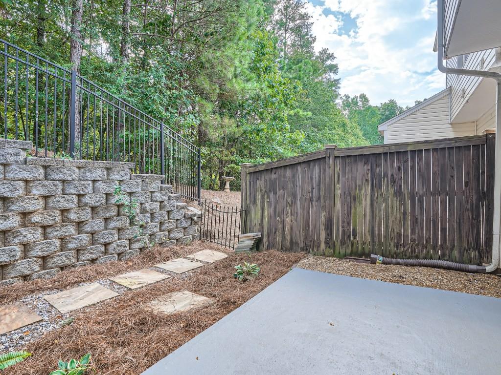 922 Prestwyck Court