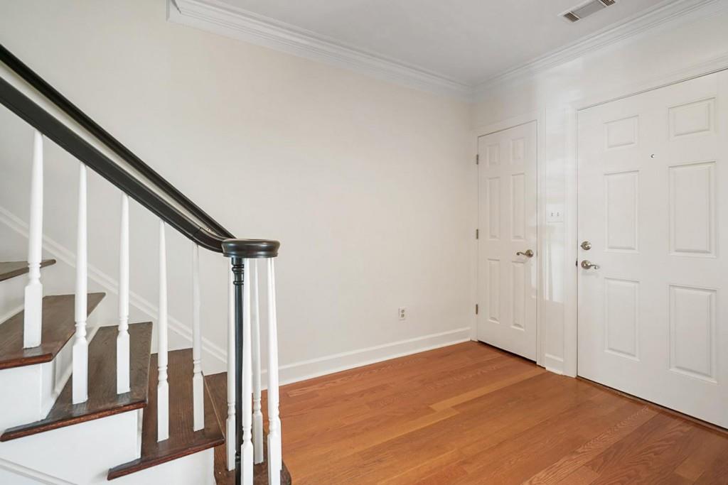 71 Mount Vernon Circle