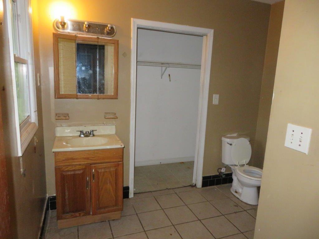 128 Hillsdale Drive SE