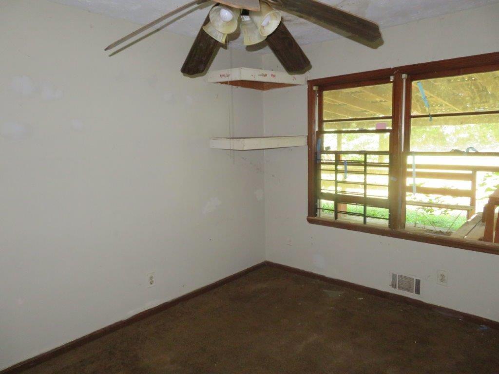 128 Hillsdale Drive SE