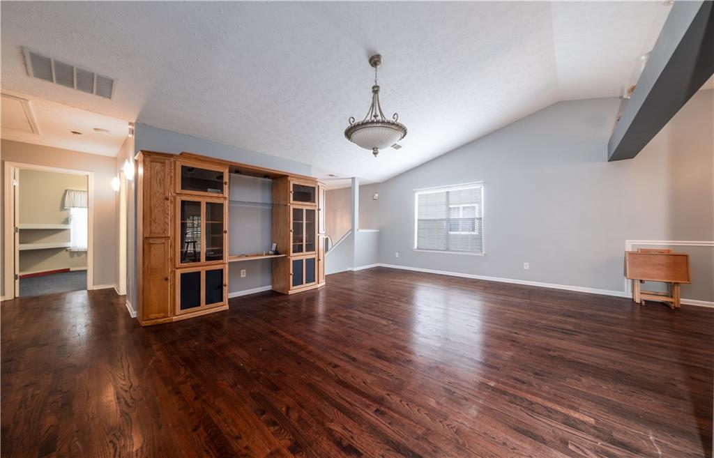 5677 Rock Shoals Way