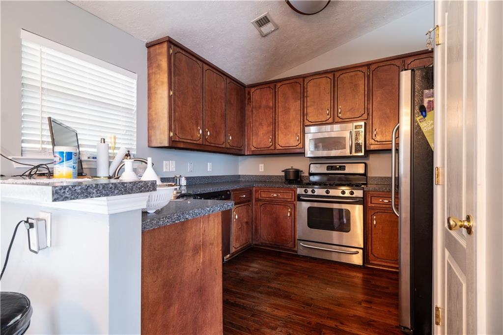 5677 Rock Shoals Way