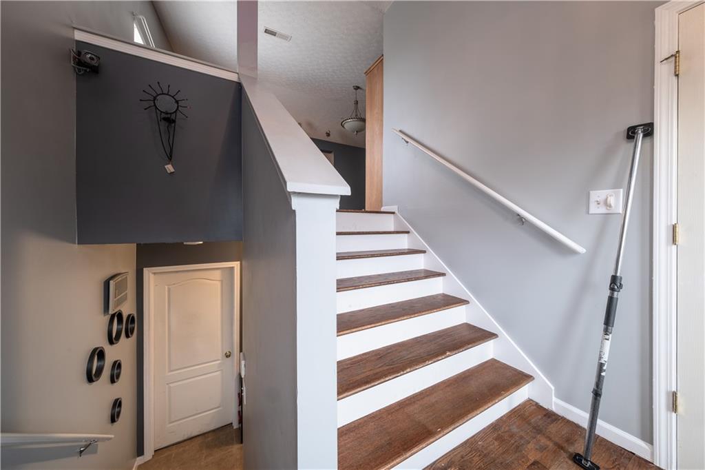 5677 Rock Shoals Way