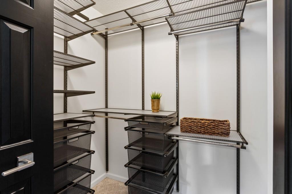 1033 Creatwood Circle SE