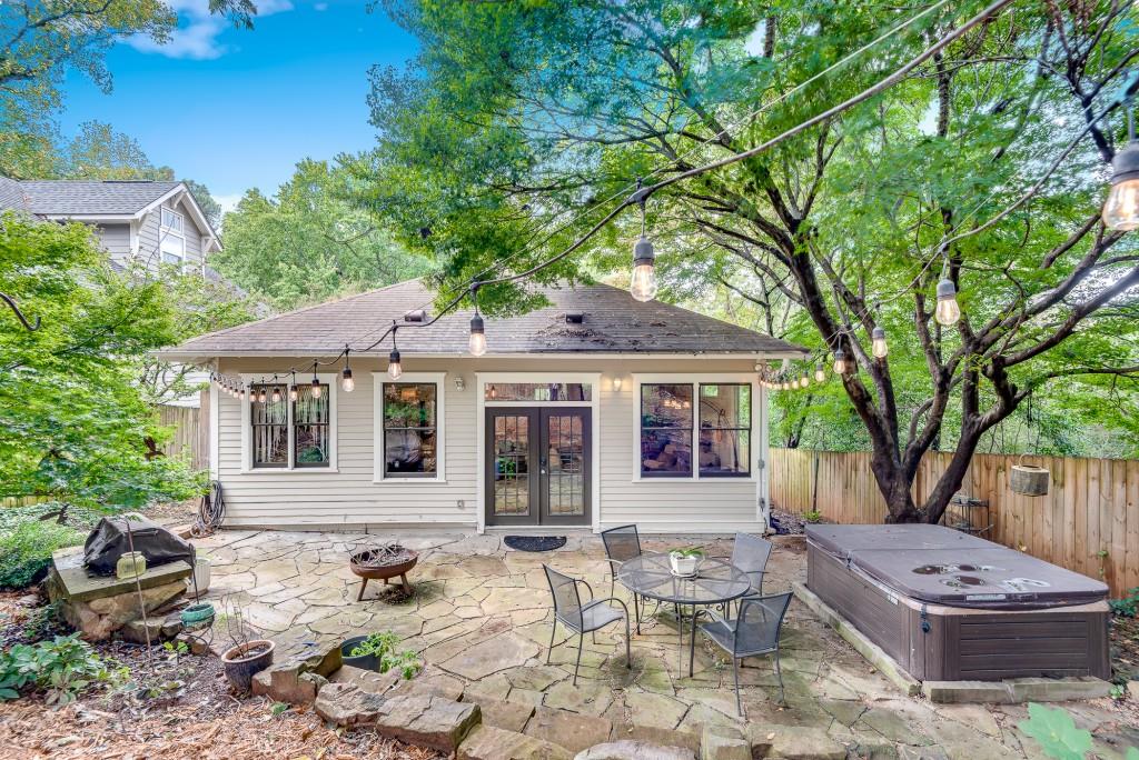 303 Nelms Avenue NE