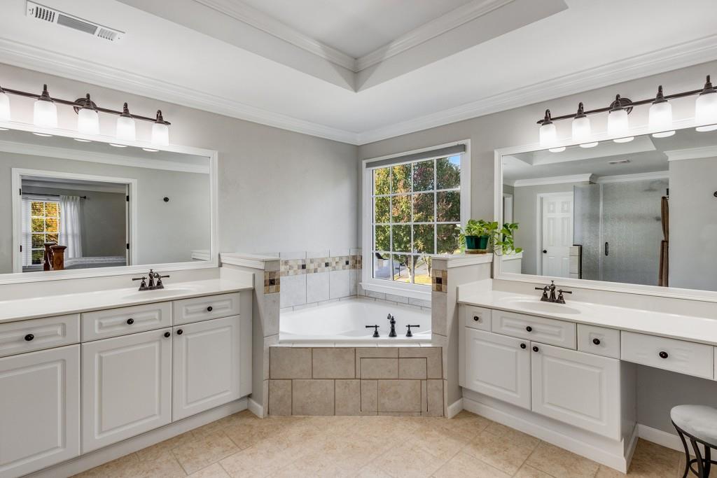 12563 Huntington Trace