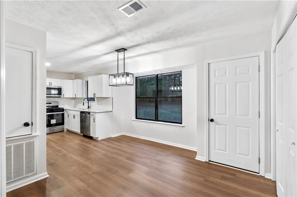 595 Dolly Harris Road