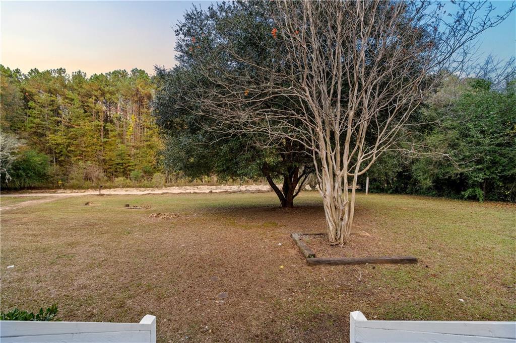 595 Dolly Harris Road