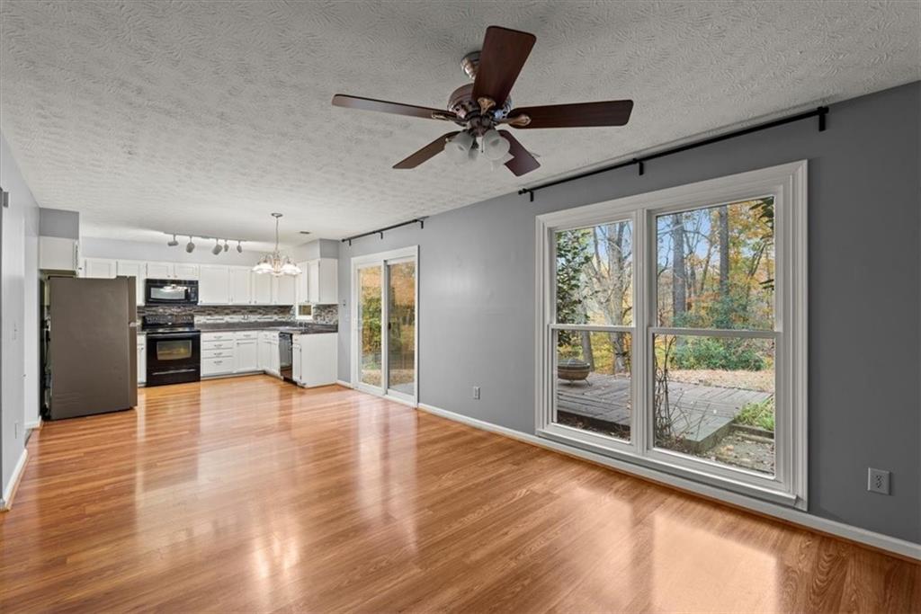 3240 Summer View Drive