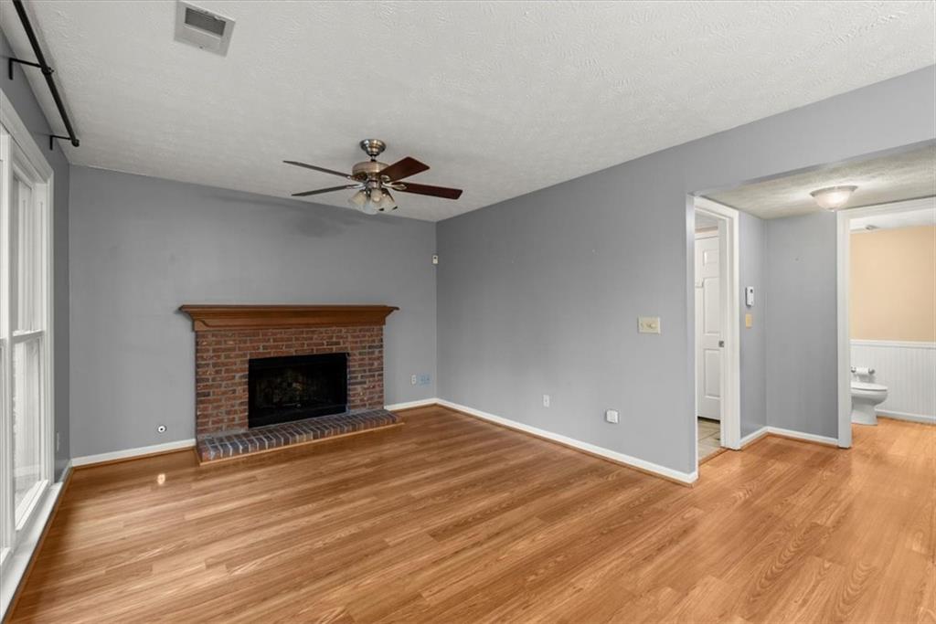 3240 Summer View Drive