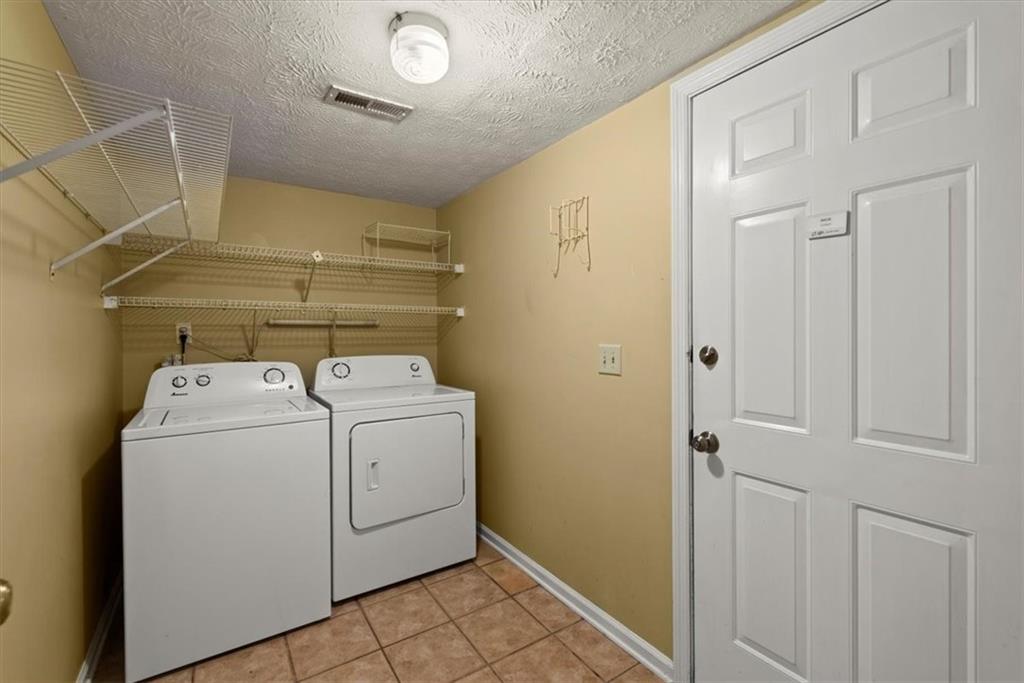 3240 Summer View Drive