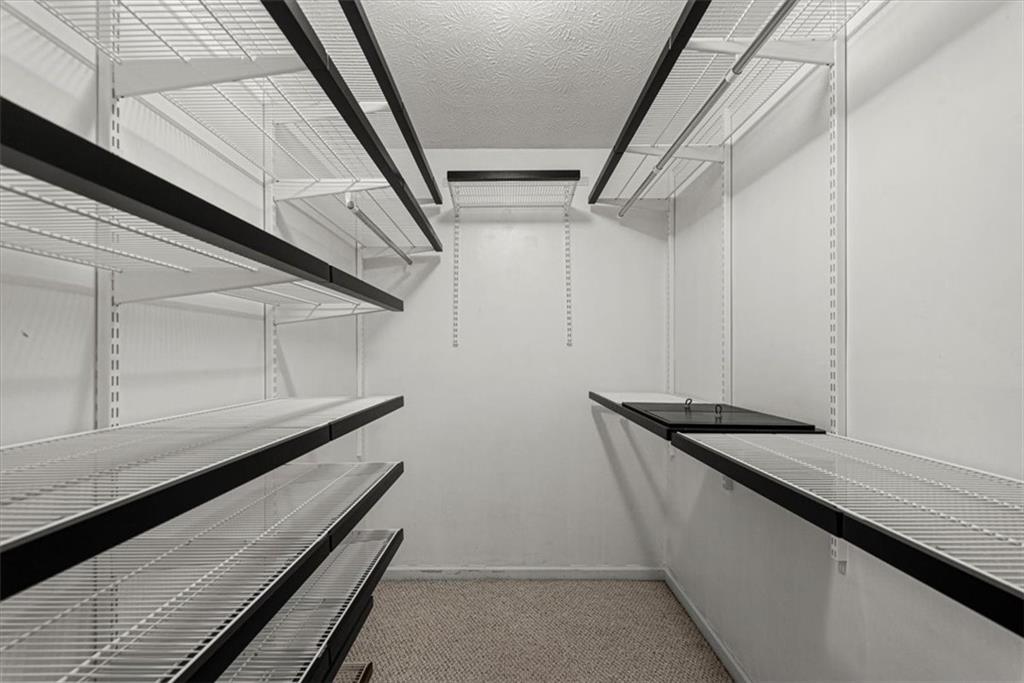 3240 Summer View Drive
