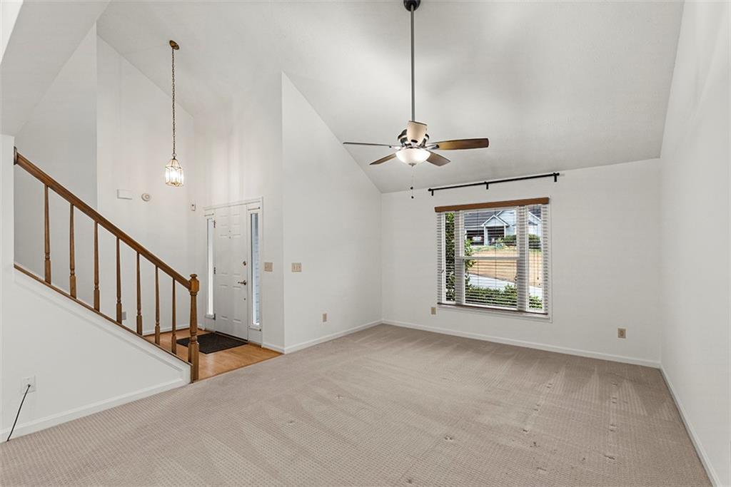 3240 Summer View Drive