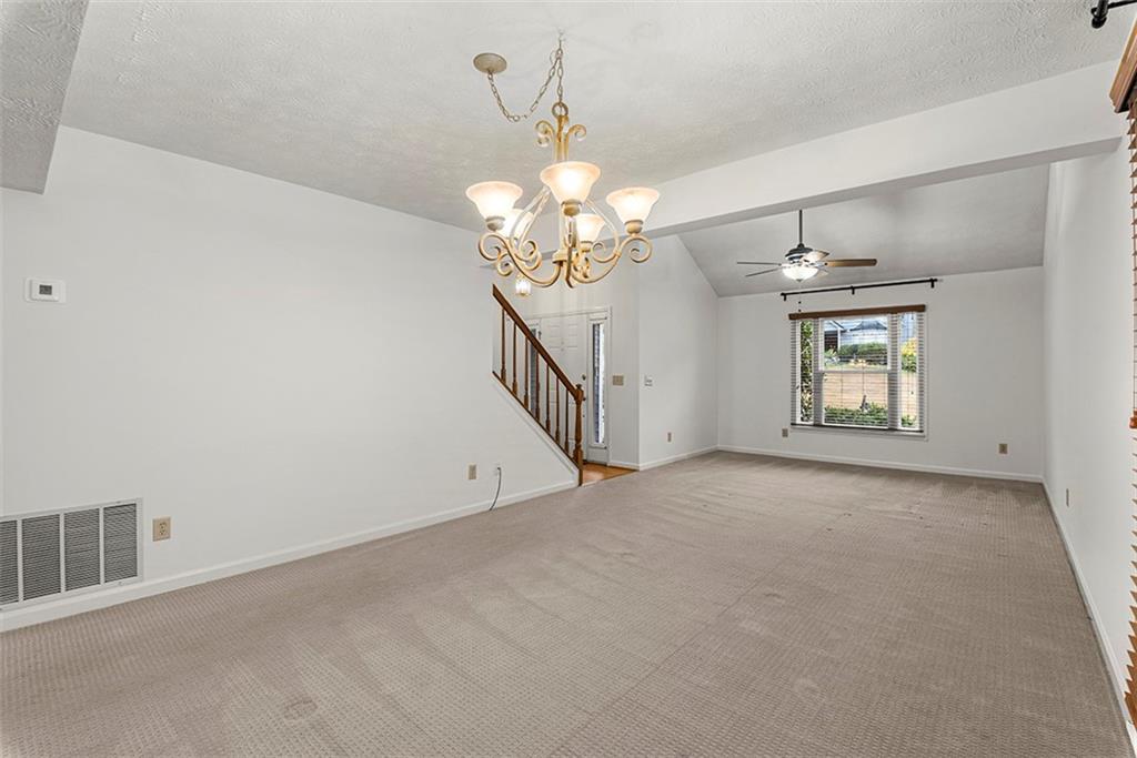 3240 Summer View Drive