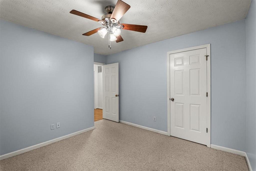 3240 Summer View Drive