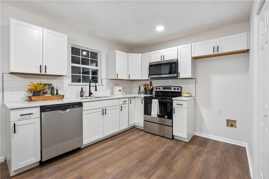 3411 Rock Ridge Drive